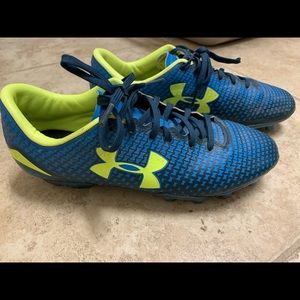 Under Armor Soccer Shoes - Youth Size 7
